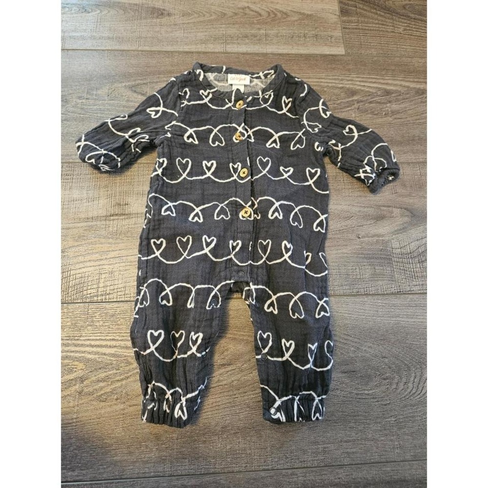 Cat and jack‎ baby girl hearts romper 0-3 mos